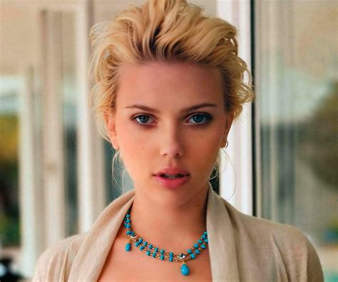 Entertainment World: Scarlett Johansson Wallpapers