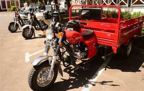 Entregaron los comodatos de 20 motocarros en Paraná   Argentina Municipal