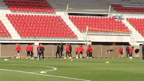 Entrenamiento del Sevilla FC 23/03/2017 YouTube