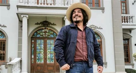 Erick Elera regresa como Oliverio en la serie “De Vuelta al Barrio ...
