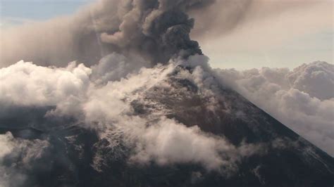 Erupción Volcán de Pacaya   Pacaya volcano Eruption   YouTube