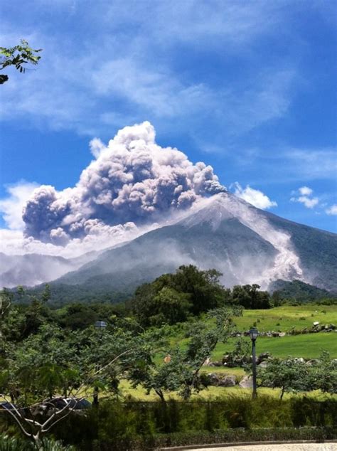 Eruption of Pacaya Volcano, Guatemala on 09/13 | Guatemala ...