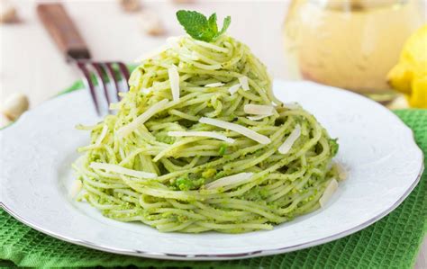Espagueti verde con salsa de perejil| CocinaDelirante