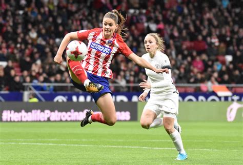 España es una potencia  también  en fútbol femenino ...