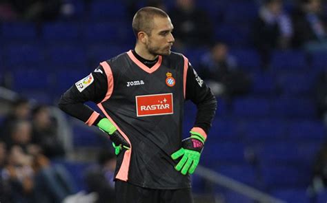 Espanyol goalkeeper Pau Lopez set to join Tottenham on loan
