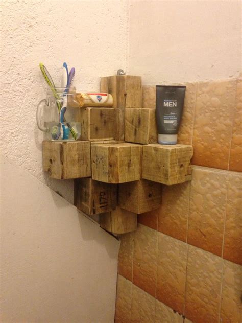 Esquinero de cubos de madera de una #palets | Ideas ...