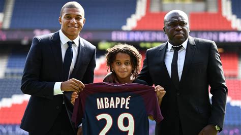 Ethan Mbappé following the footsteps of brother Kylian ...