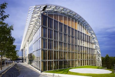 European Investment Bank   Exterior/Path   modlar.com