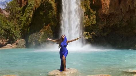 Exitoina | Beyoncé lanzó impactante video de  Spirit , la ...
