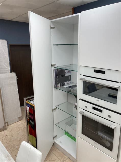 Exposición de muebles de cocina de segunda mano por 4.000 € en Parla en ...