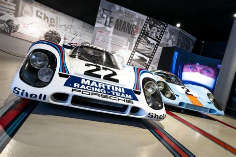 Exposition officielle de la Porsche 917, la victorieuse ...