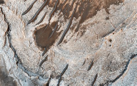 Extrañas dunas en Marte ilustran la historia del Planeta Rojo