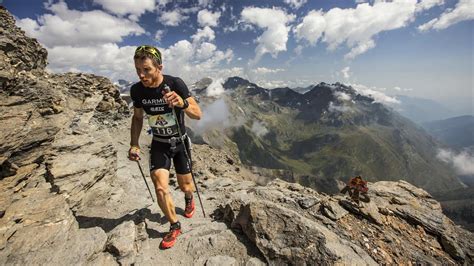 Extreme Mountain Running Race Up 3000 Vertical Meters ...