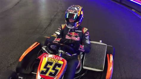 F1 | Sainz y una clase magistral: ¡Así se conduce un kart ...
