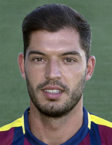 Fábio Santos Player profile 19/20 | Transfermarkt