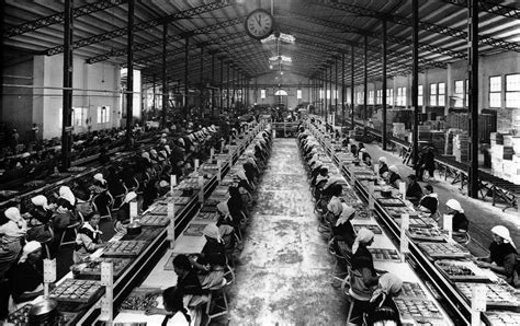 Fábrica de conservas | Canning industry, ca. 1930 | Fotos antiguas ...