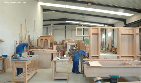 Fábrica de muebles de Madera Maciza   DeMiguel Sonseca.