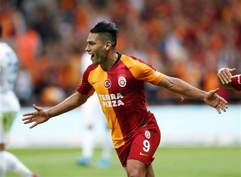 Falcao se estrenó con gol con el Galatasaray