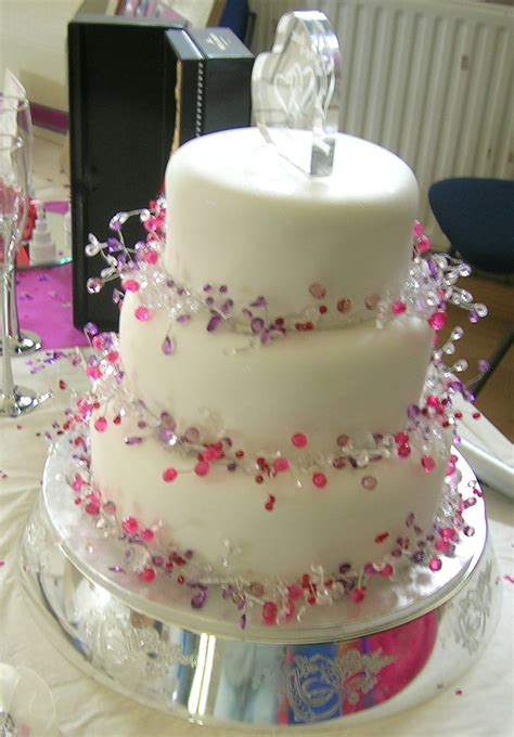 Fancy Wedding Edibles – Cakes, Favours And Decorations For ...