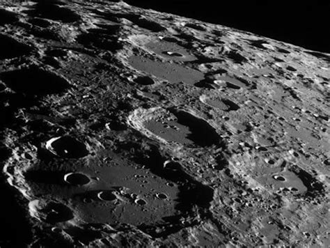 Fantastic Images of Moon Taken from Earth  12 pics ...