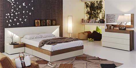 Fashionable Wood Designer Bedroom with Extra Storage ...