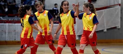 FCF | Molts gols en el debut de la Selecció Catalana Aleví Femenina de ...