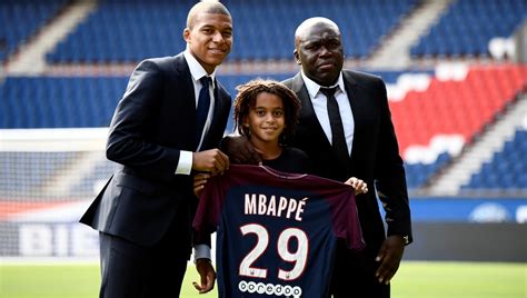 Fichage ethnique au PSG: la défense de la mère de Mbappé ...