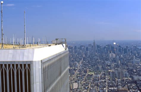 Fichier:World Trade Center Tower One 1984.jpg — Wikipédia