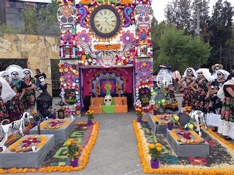 Fiesta de los Muertos en México   Mariachis a Domicilio