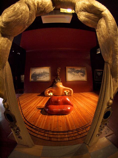 Figueres Dali Museum | Barcelona Home