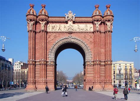 File:Arc de Triomf Barcelona.jpg   Wikipedia, the free encyclopedia