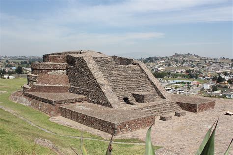 File:Calixtlahuaca, Temple of Ehecatl   Quetzalcoatl ...