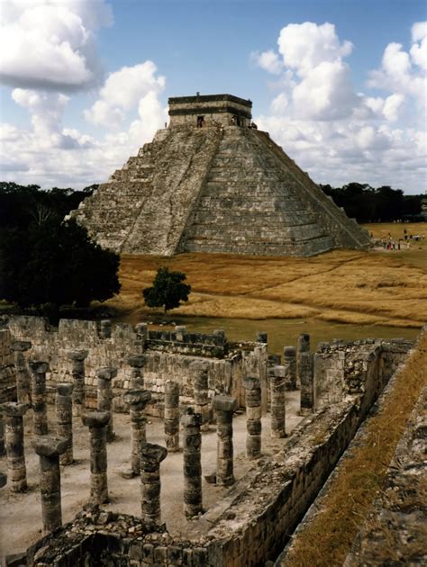 File:Chichen Itza El Castillo.jpg Wikipedia