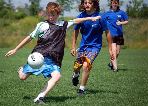 File:Children playing Gaelic football Ajax Ontario.jpg ...