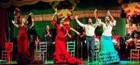 File:Flamenco en el Palacio Andaluz, Sevilla, España, 2015 ...