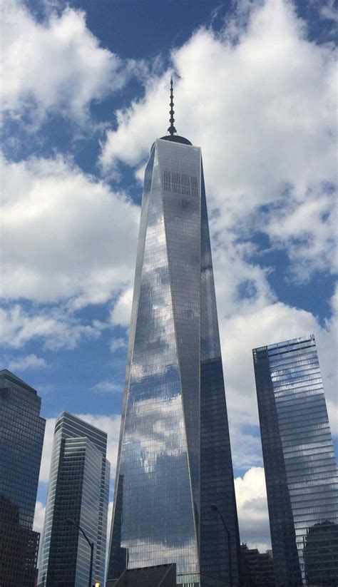 File:Freedom Tower Russell cropped.jpg   Wikimedia Commons