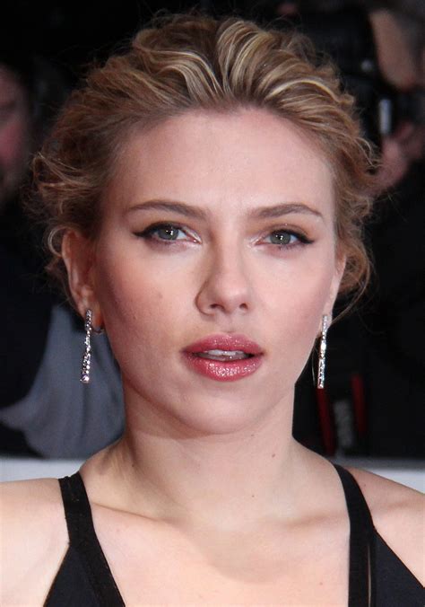 File:Goldene Kamera 2012   Scarlett Johansson 3  cropped .JPG ...