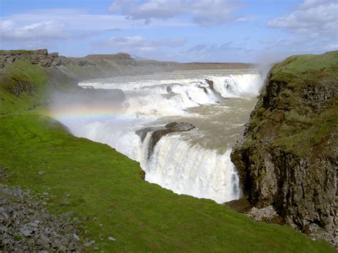 File:Gulfoss Iceland 2005.JPG   Wikimedia Commons