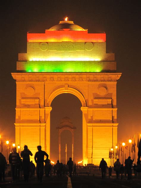 File:India Gate ,Delhi , India.jpg   Wikimedia Commons