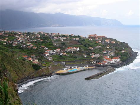 File:Ponta Delgada, São Vicente, Madeira Island.jpg ...