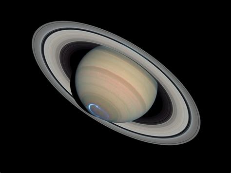 File:Saturn with auroras.jpg   Wikipedia