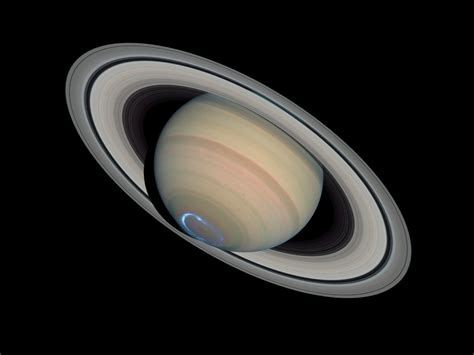 File:Saturn with auroras.jpg   Wikipedia