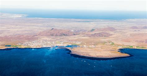 File:Vista aérea del suroeste de Islandia, 2014 08 13, DD ...
