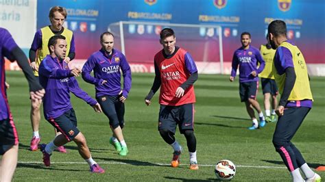First team training session before FC Barcelona Almeria 07 ...