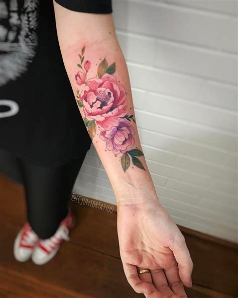Flores rosas por LCjunior tattoo   Tatuajes para Mujeres