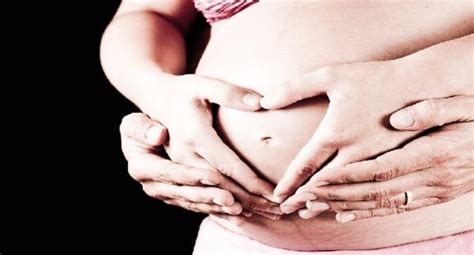 Flujo rosado en el embarazo: Causas, Consecuencias, Síntomas y Casos ...