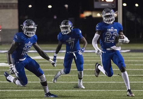 FOOTBALL: New Caney moves past Port Arthur Memorial in ...