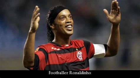FOOTBALL SKILLS   RONALDINHO   Golaço de Ronaldinho Gaúcho ...