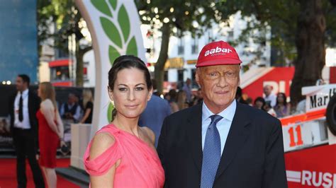 Fórmula 1: Niki Lauda: el día que su mujer, 30 años más joven que él ...