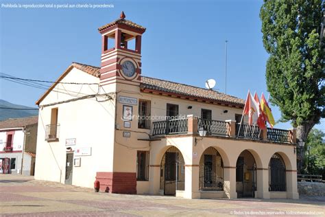 Foto Ayuntamiento Pinilla del Valle 1   todosobremadrid.com